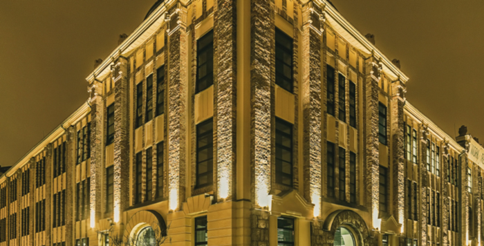 assadenbeleuchtung mit eng-strahlenden LED Fluter -hpLED